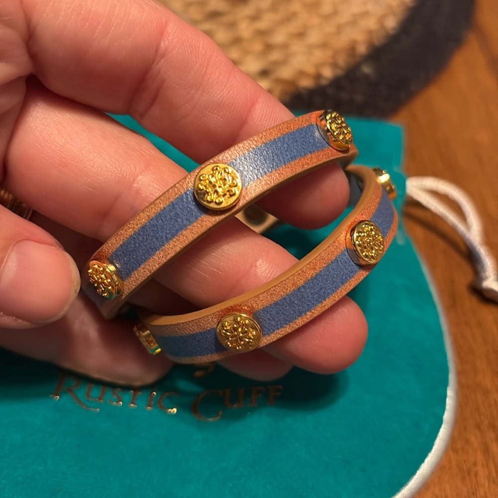 Rustic Cuff bracelet nwot comes with bag